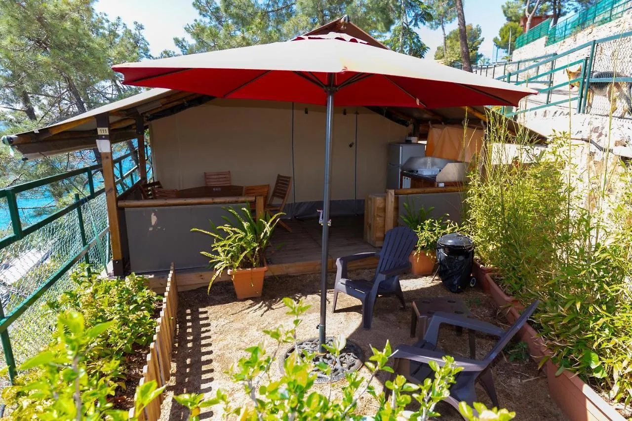 **  Camping Bungalows El Far Calella Espagne