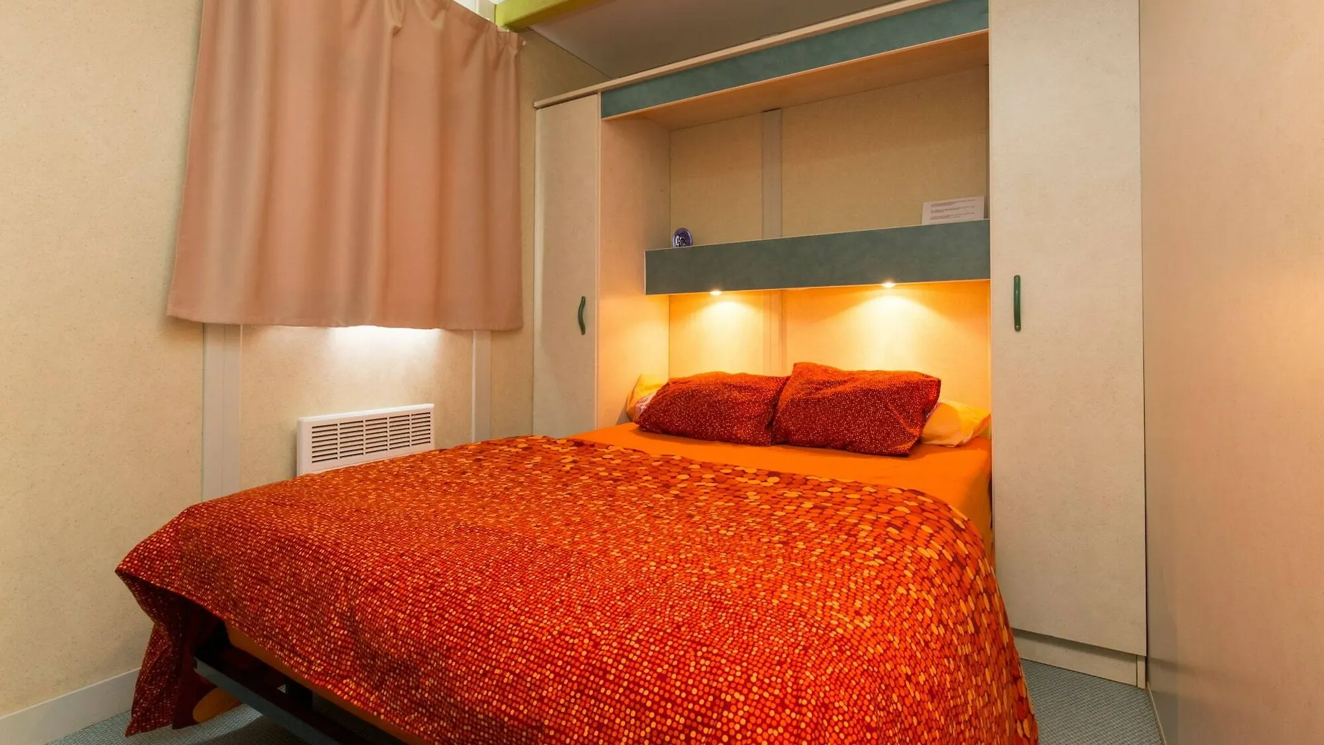 Camping Bungalows El Far Calella